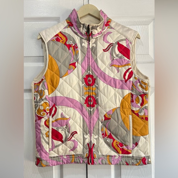 J. McLaughlin Jackets & Blazers - J. McLaughlin 100% Silk Floral Medallian Zippered Vest Sz Large Quilted Light
